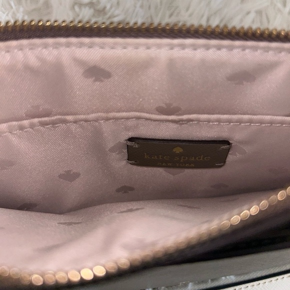 Kate Spade Sadie Crossbody Purse - Picture 4 of 5
